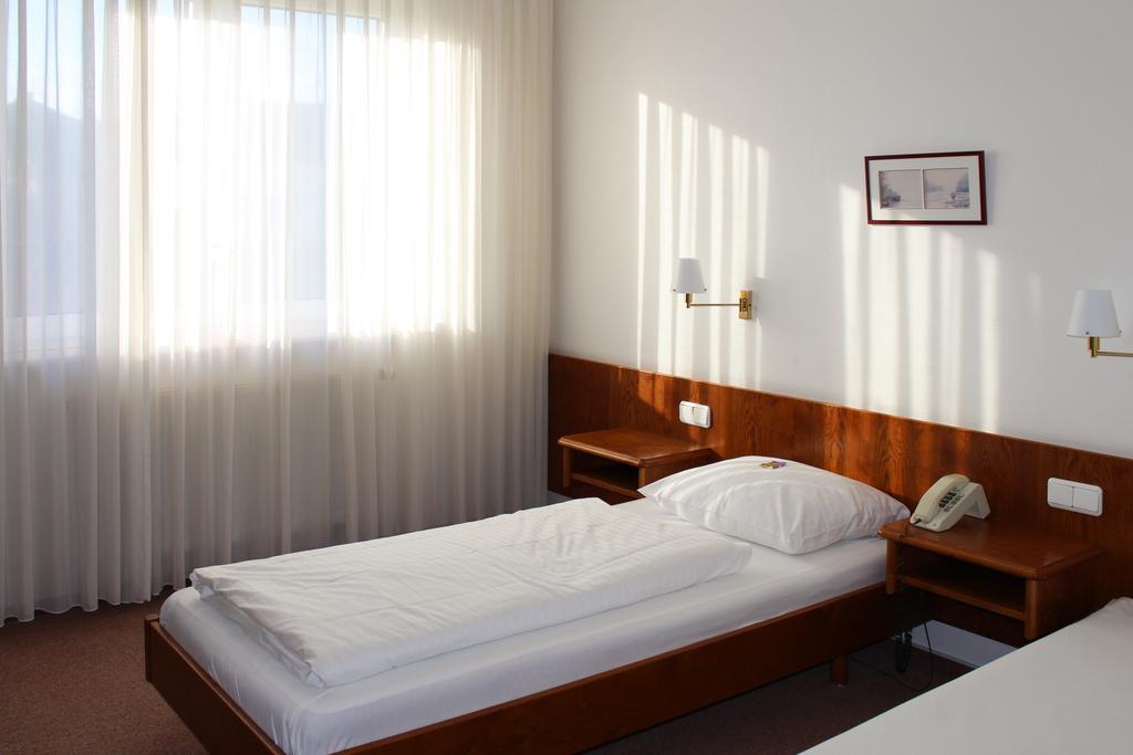 Hotel La Taverna Rosbach vor der Hohe ภายนอก รูปภาพ